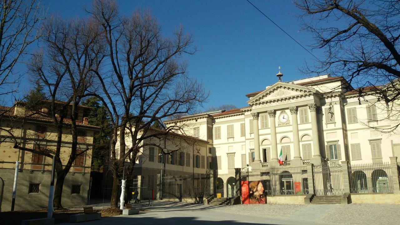 Academia Residence Bérgamo Exterior foto